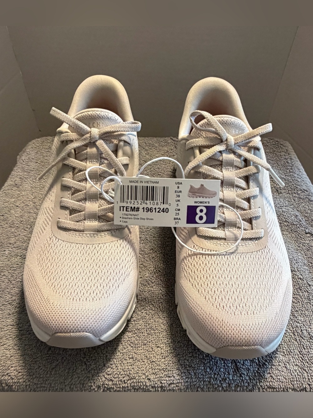 Textile & Man Made Upper Size 8 Women NWT Skechers Swift Fit Shoes